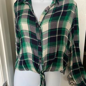 Women’s top in size large in juniors